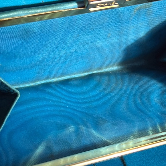 CHANEL CAVIAR LONG KISS LOCK WALLET W/BOX - Picture 9 of 11